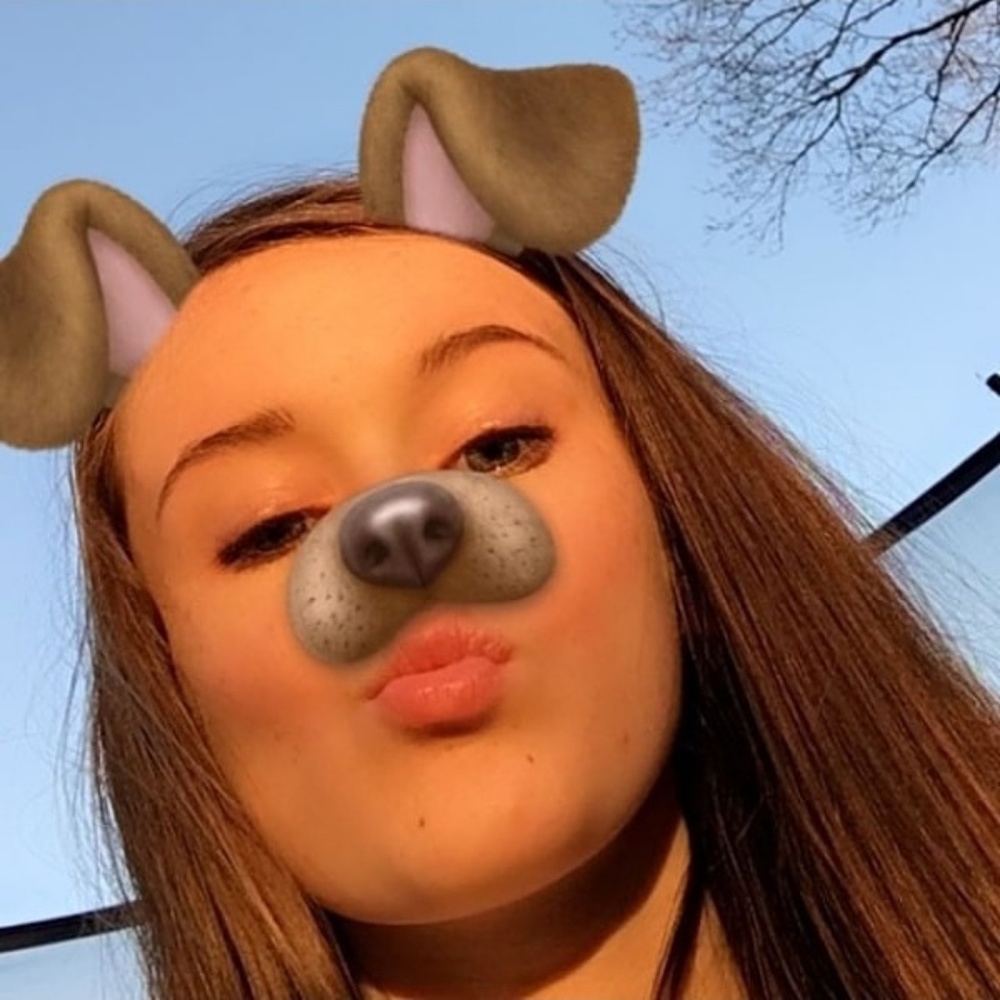 Meet your Posher, Layla